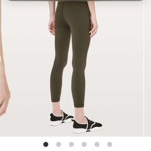 Lululemon Leggings: Wunder Under
